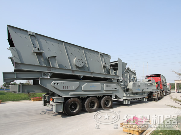 青石移动碎石机发货图 青石移动碎石机发货图