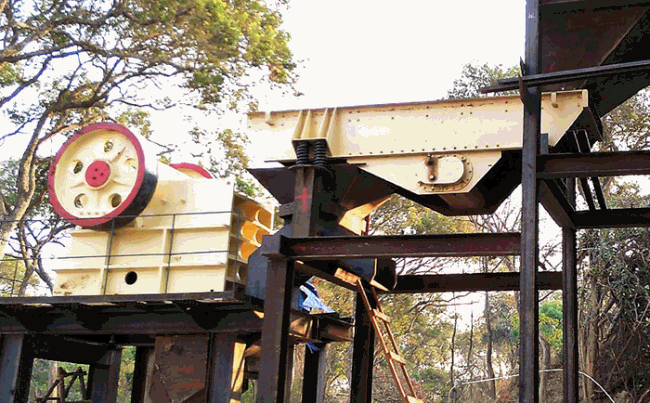 粗碎机作业现场图片