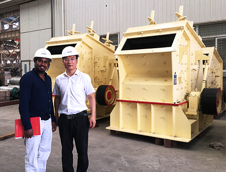 河南1520石灰岩反击式破碎机多少钱一台？