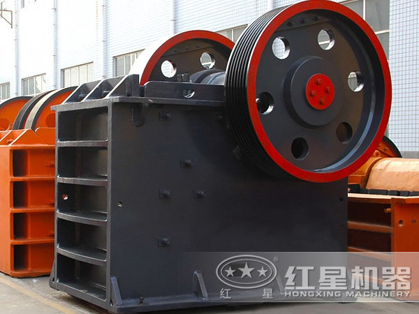 新型颚式破碎机